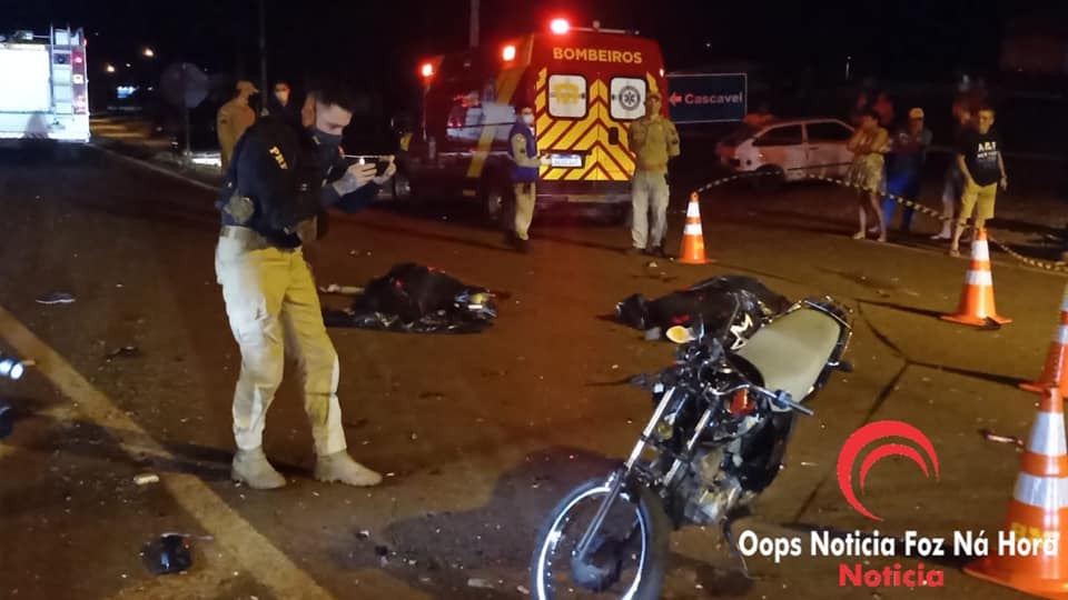 Dois motociclistas morrem após colisão frontal no acesso para a BR-277 em SMI
