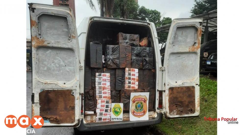 PF e BPFRON apreendem van carregada com cigarros na Vila Bananal