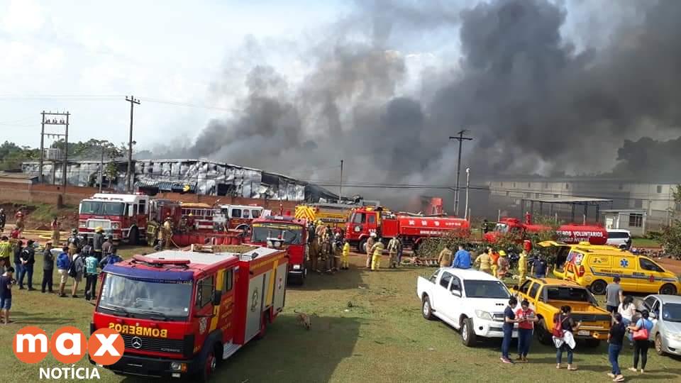 Incêndio Destrói Fabrica de Tecidos