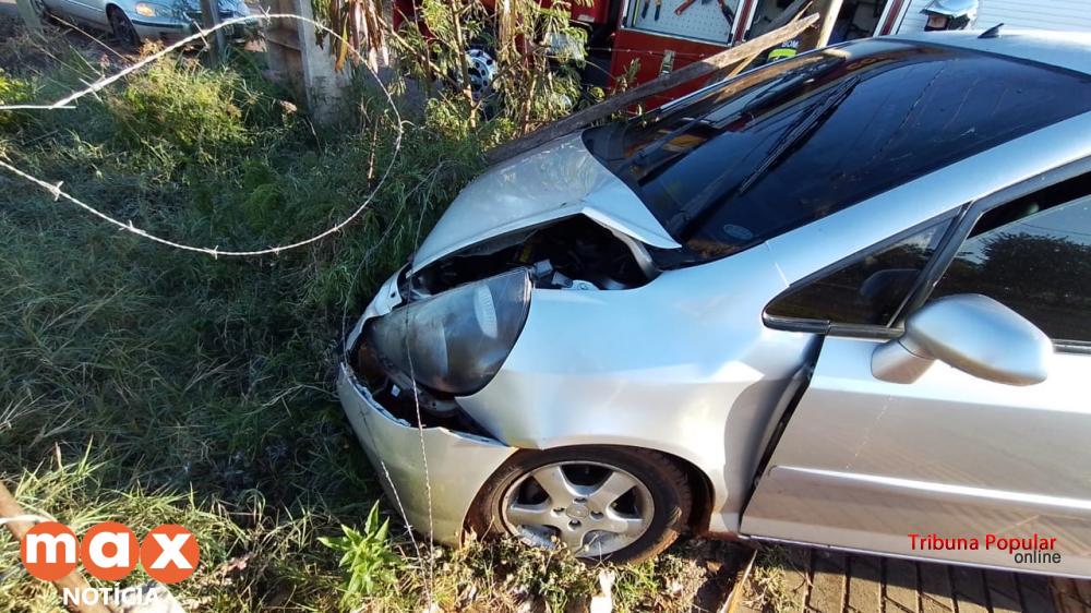 Mulher fica ferida após colisão na Av. Andradina