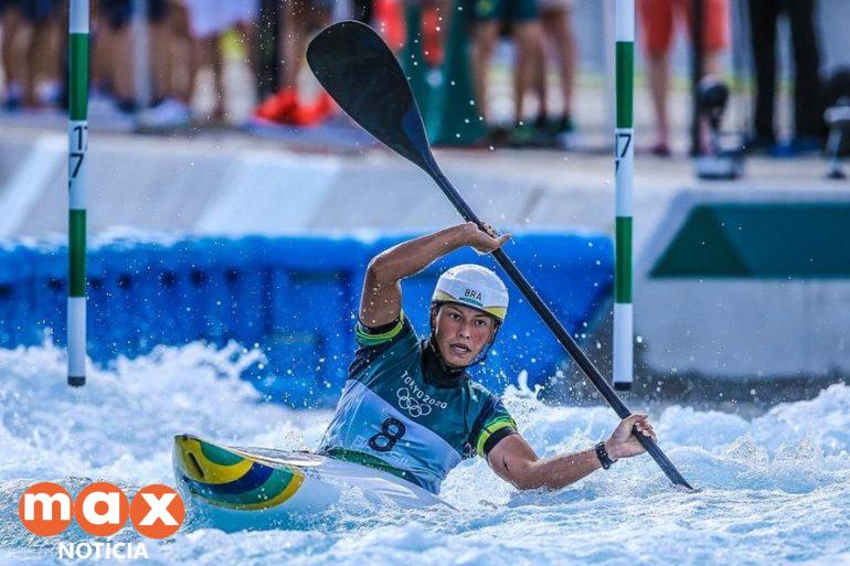 Ana Sátila, que treina em Foz do Iguaçu, tem mais uma prova de canoagem em Tóquio nesta quarta
