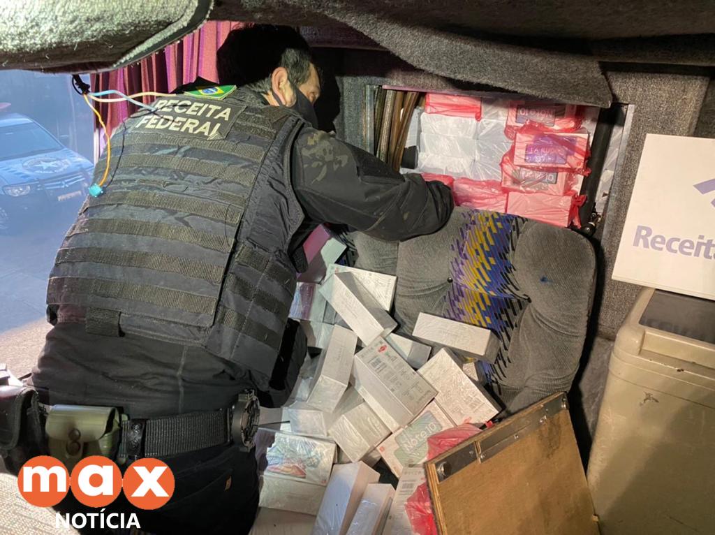 Ônibus com mercadorias escondidas é apreendido na fronteira