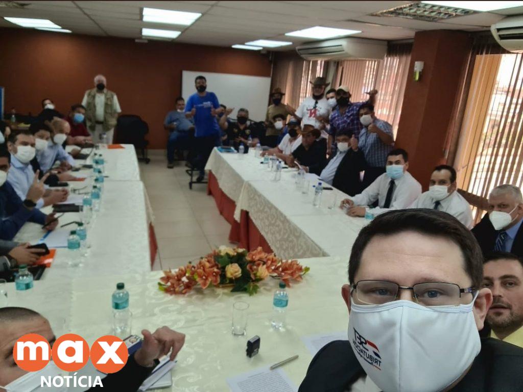 Após acordo, greve dos caminhoneiros é suspensa no Paraguai