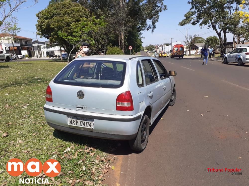 Jovem tem crise de fúria após ser atropelado pelo próprio carro