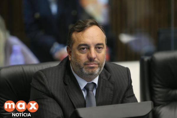 TSE cassa mandato de Fernando Francischini por divulgar notícias falsas contra urnas eletrônicas