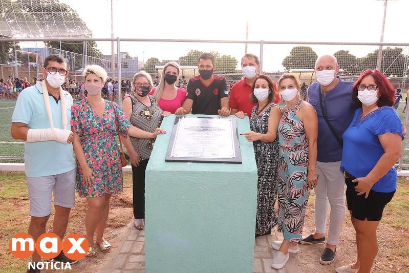 Comunidade do Jardim Nacional celebra a conquista de uma nova área de esporte e lazer