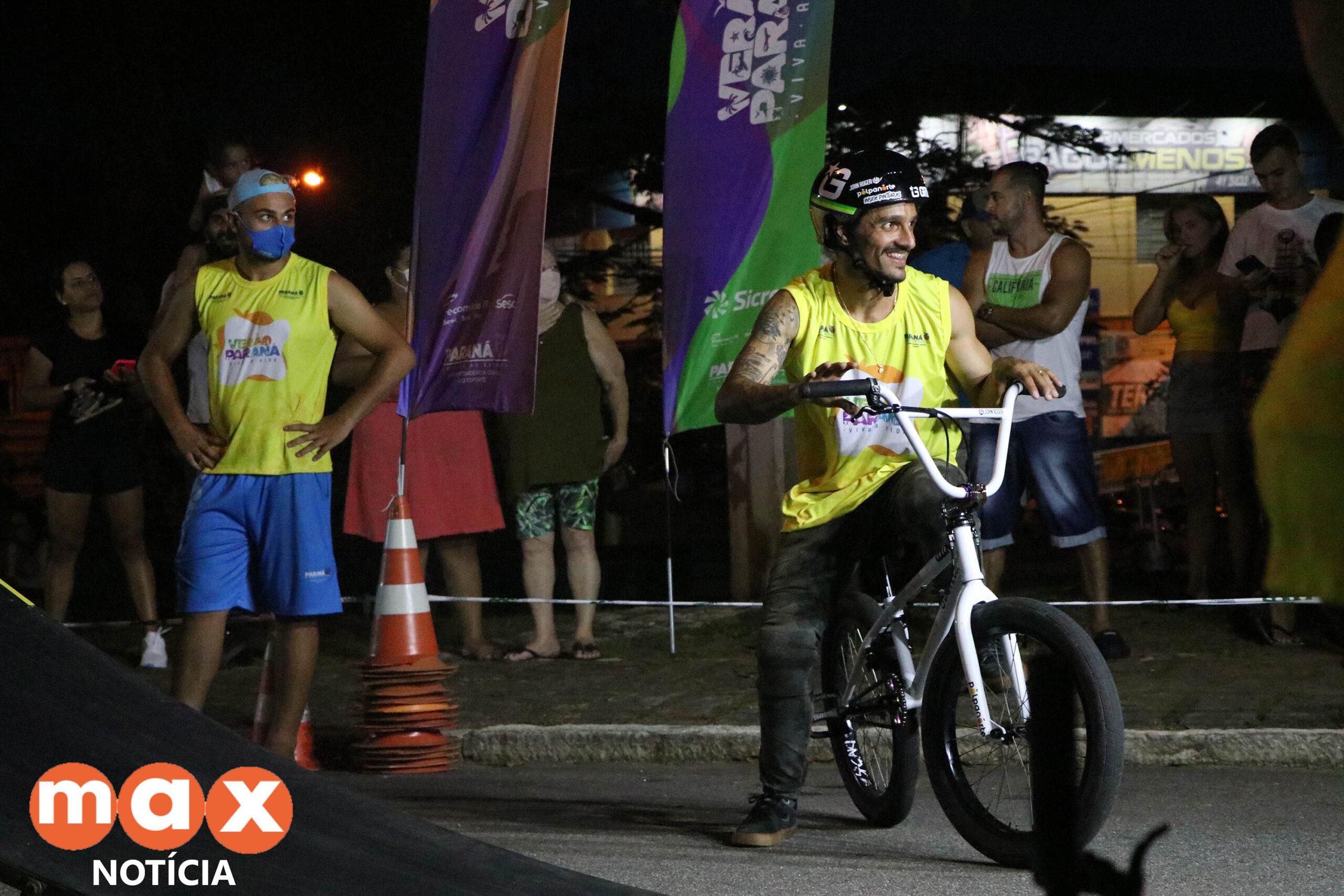 Apresentações de BMX Freestyle animam temporada de verão no Litoral