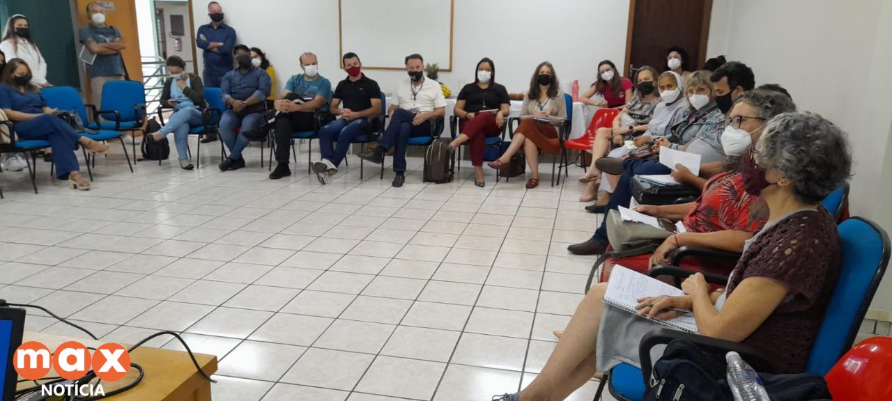 Consea debate em Foz políticas públicas como merenda escolar e Banco de Alimentos