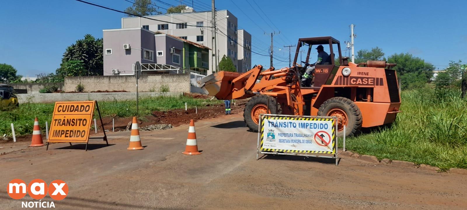 Rua Major Acilino de Castro está interditada para melhorias