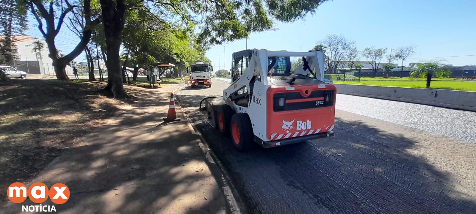 Prefeitura inicia melhorias na pavimentação da Avenida Costa e Silva