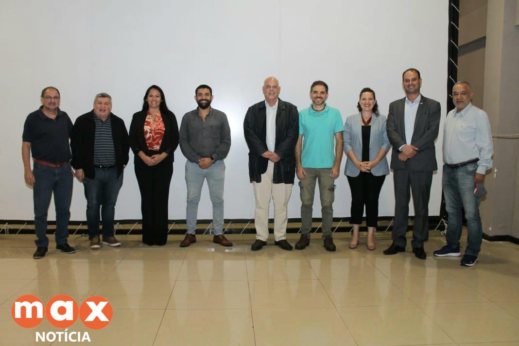 Encontro entre autoridades de Foz do Iguaçu e Puerto Iguazú fortalece cooperação na região trinacional