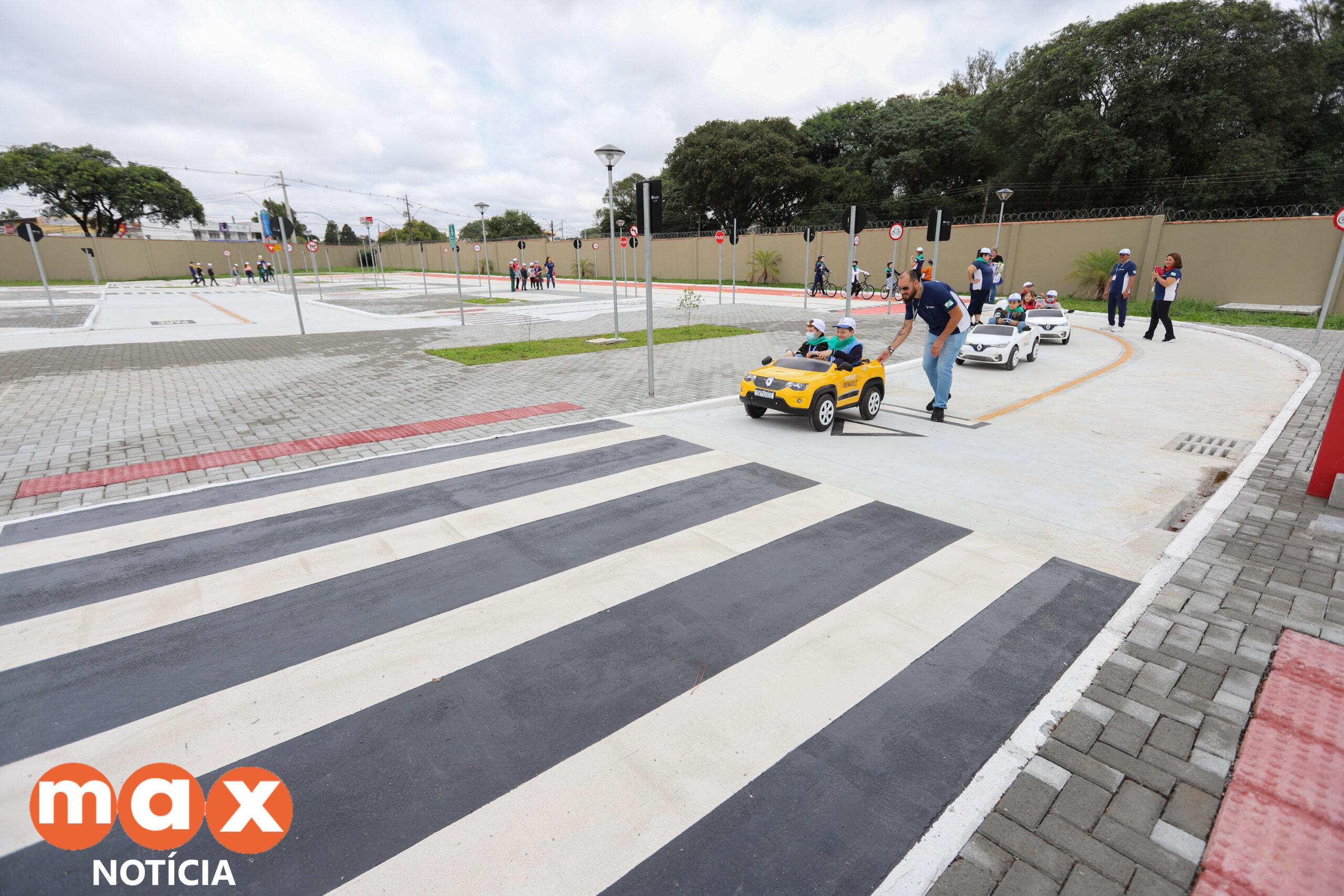 Governador inaugura Detranzinho, minicidade voltada à educação no trânsito para crianças