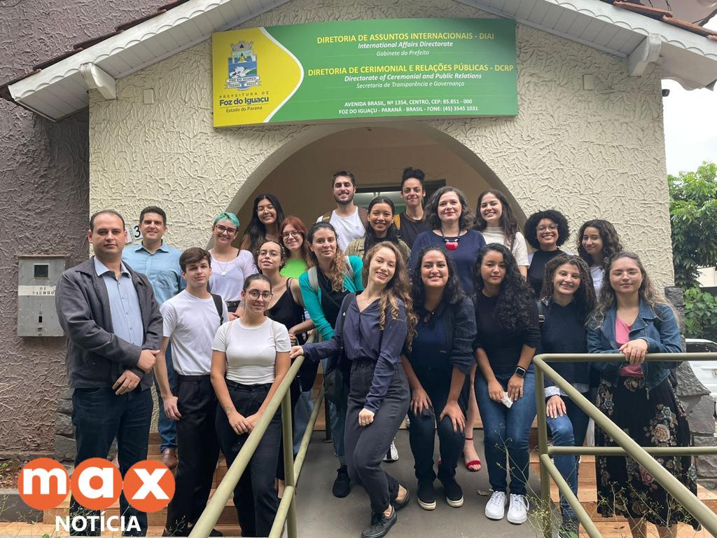 Acadêmicos da Unila participam de palestra sobre funcionamento da Diretoria de Assuntos Internacionais de Foz do Iguaçu