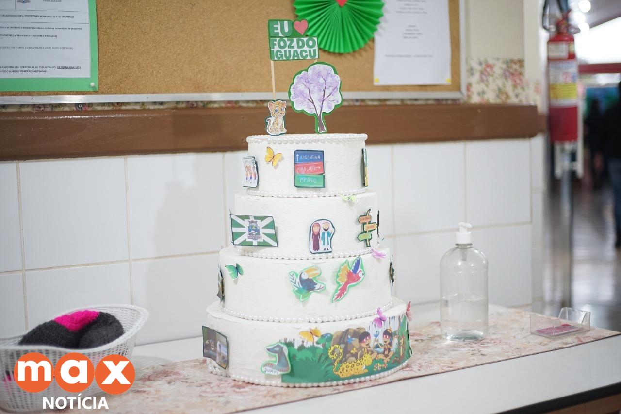 Aniversário de Foz do Iguaçu ganha comemoração especial no Cmei Bárbara de Matos Januário