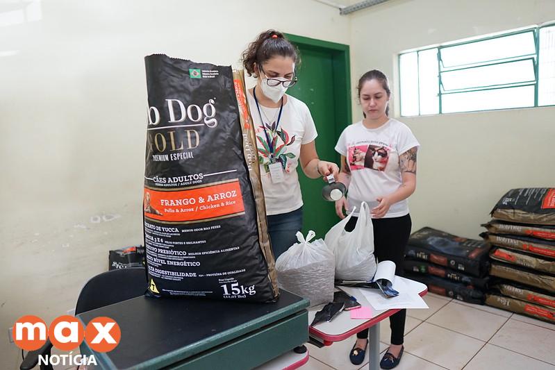 Diretoria de Bem-Estar Animal realiza distribuição de ração para cães e gatos aos protetores de animais e Entidades de Proteção Animal