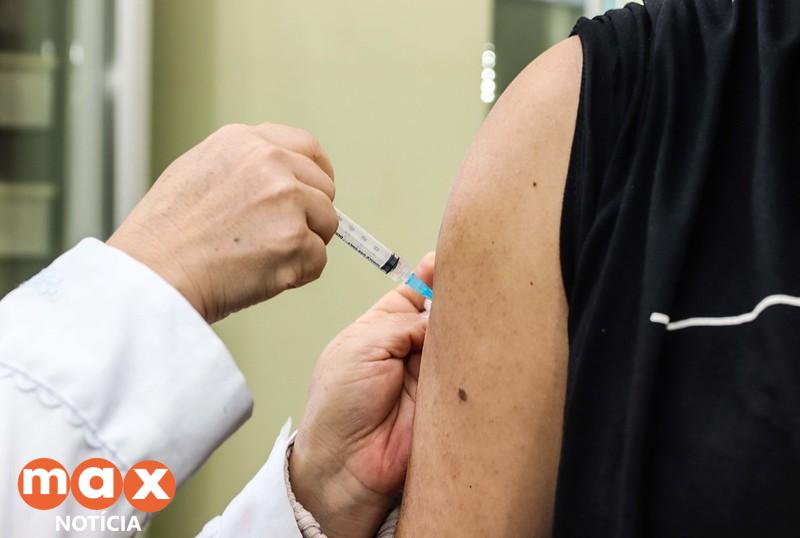 Foz amplia vacinação contra Meningite C para crianças e trabalhadores da saúde