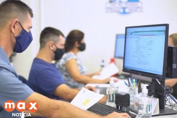 Prefeitura de Foz liberou mais de 3.700 alvarás para abertura de empresas em 2022