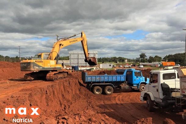 Novo viaduto em Foz do Iguaçu terá alterações no tráfego a partir de terça-feira