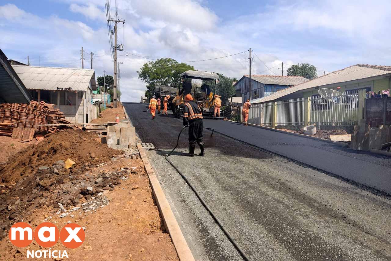 Estado investe R$ 1,14 bilhão desde 2019 em pequenos municípios e valoriza ações locais