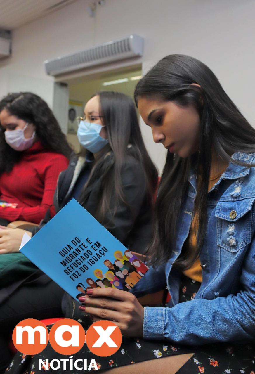 Guia para migrantes e refugiados é lançado em Foz do Iguaçu