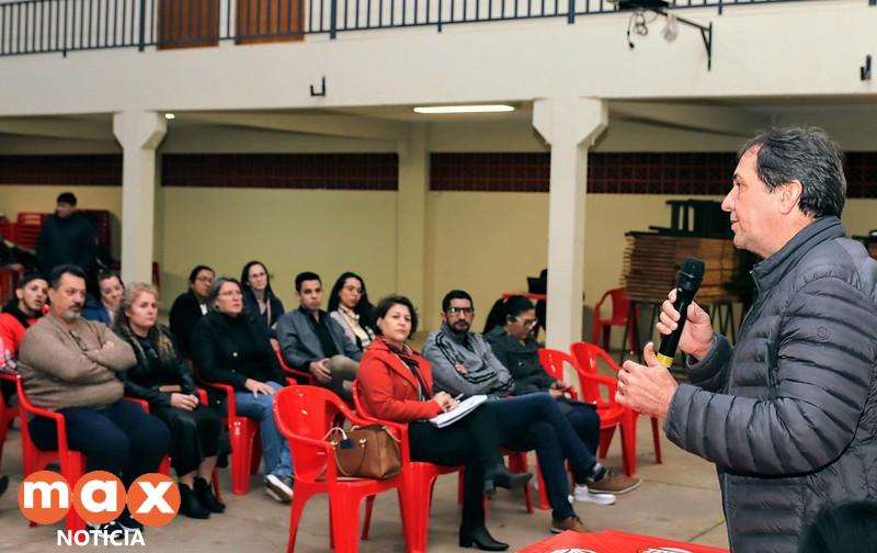 Prefeitura e Câmara Municipal ouvem moradores do Porto Meira sobre revitalização do Parque Remador