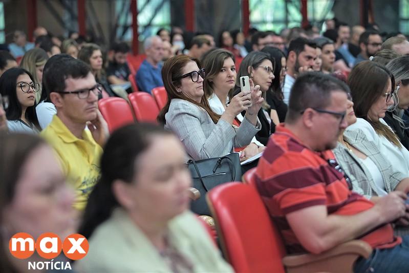 Foz do Iguaçu sedia três cursos do TCE-PR