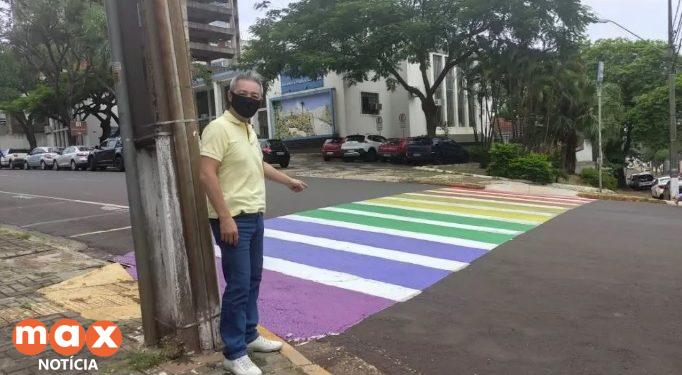 Deputado que pediu retirada de faixa colorida em Foz tem mandato cassado