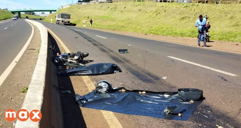 Idosa morre brutalmente após acidente entre caminhão e moto na PRc-467