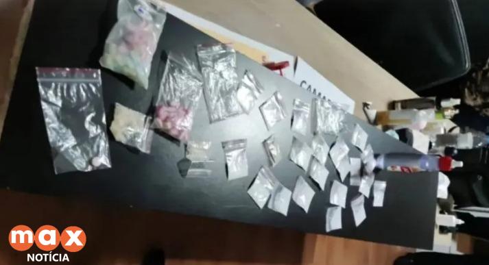 Mulher que seria professora de CMEI é flagrada vendendo drogas em casa noturna no Paraná