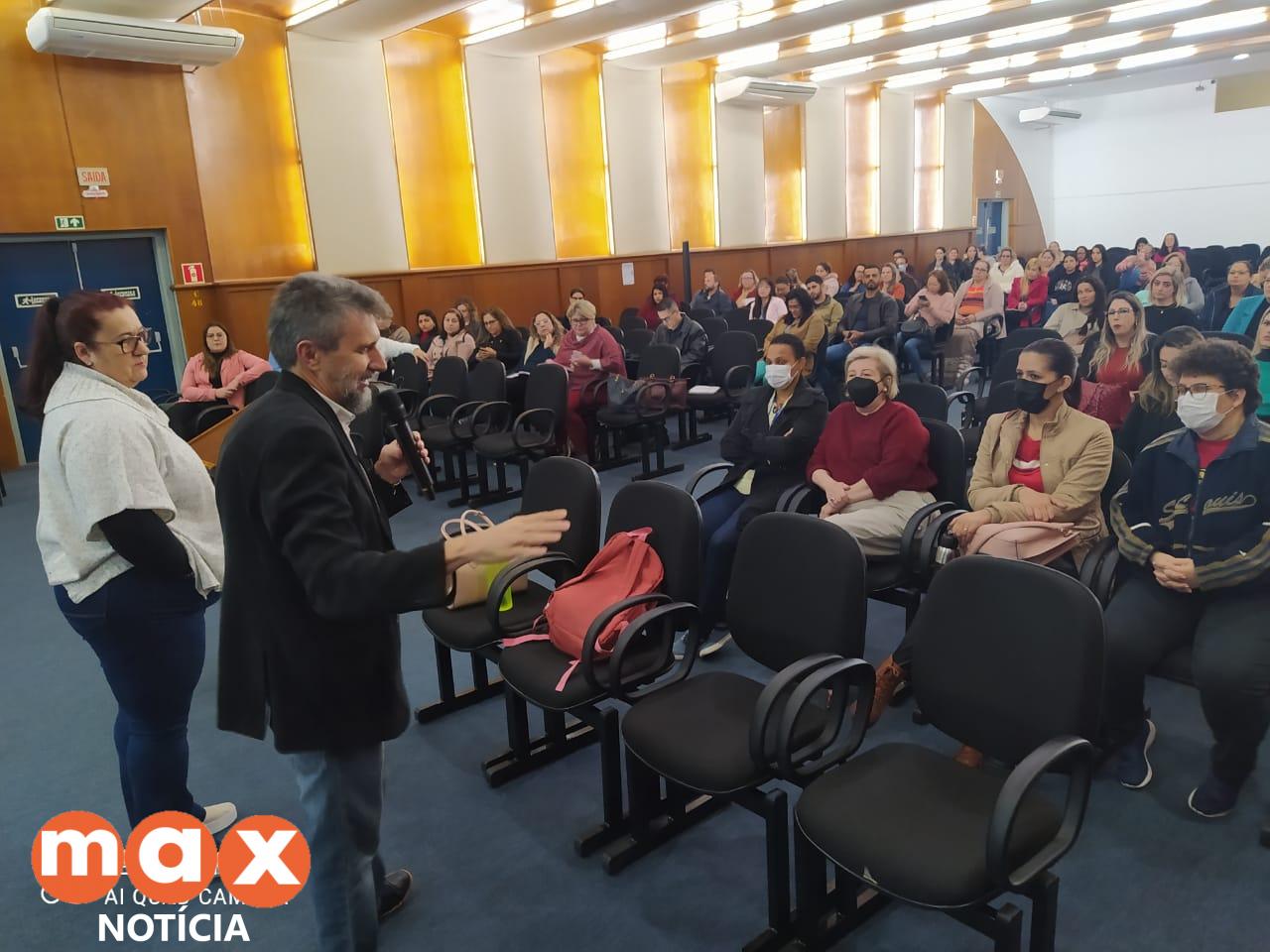 Prefeitura prepara gestão para aperfeiçoar fluxos de atestados e licenças