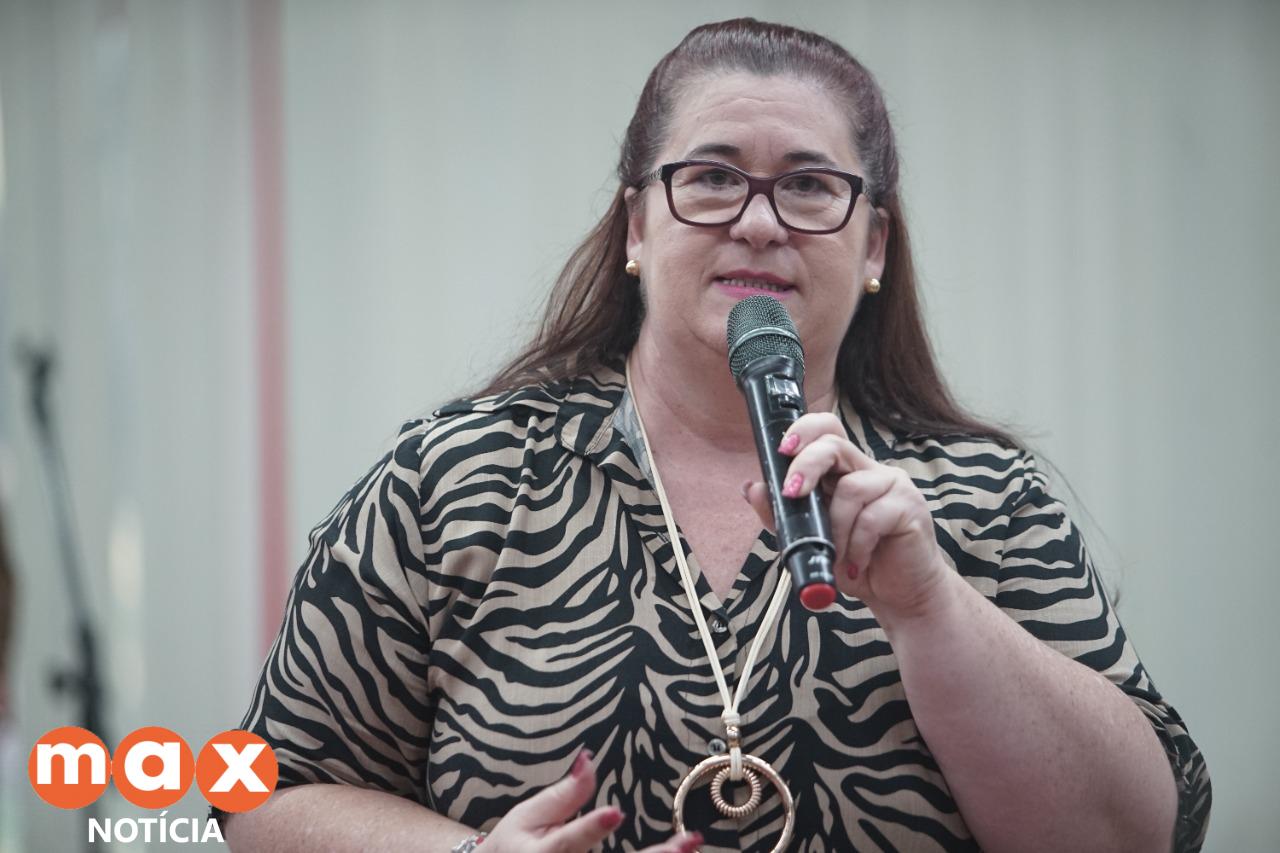 Secretária da Educação participa de Fórum Nacional em Brasília