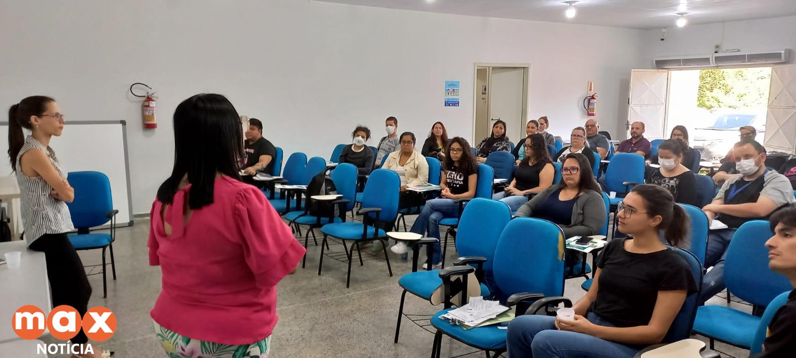 Gestores e recepcionistas de Unidades Básicas de Saúde recebem capacitação para melhorias no acolhimento da população