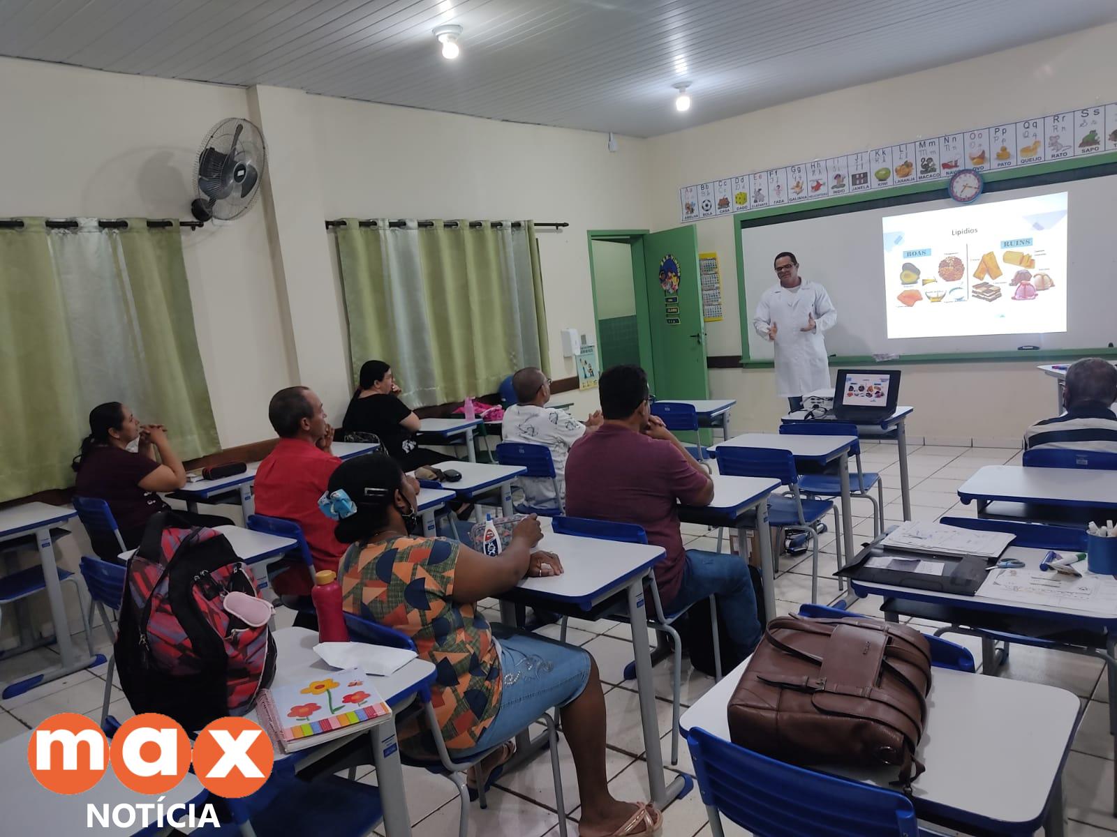 Matrículas para a Educação de Jovens e Adultos estão abertas o ano todo