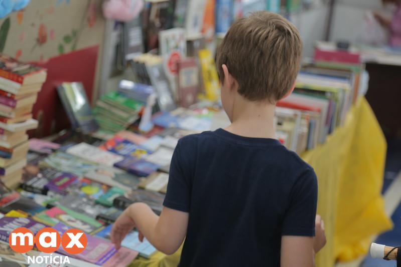 Prefeitura abre licitação para compra de livros de literatura infantil e infanto-juvenil