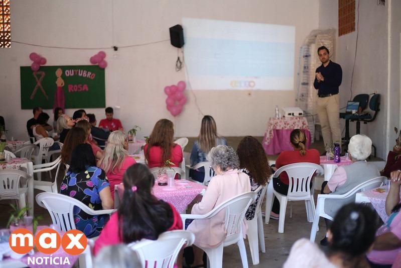 Outubro Rosa: palestra sobre melhores hábitos de vida é ministrada para mulheres da região Sul de Foz do Iguaçu