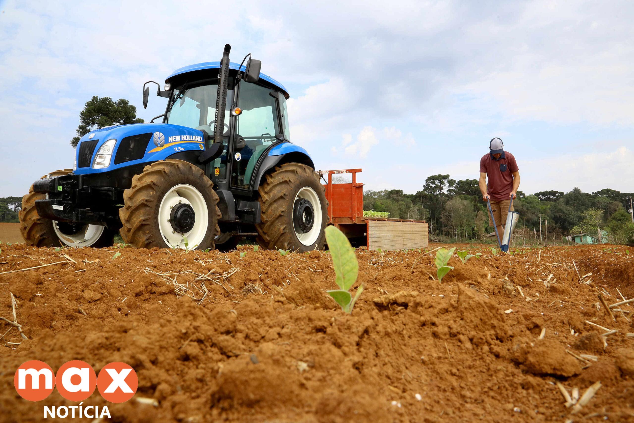 Em 2022, Estado liberou R$ 8,8 milhões em seguro rural e 1,5 mil veículos do Trator Solidário