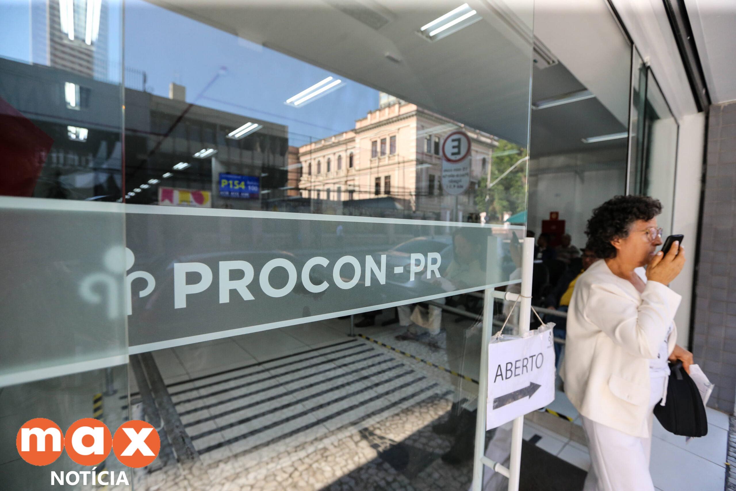 Procon-PR alerta para golpes envolvendo repasses do governo federal a famílias