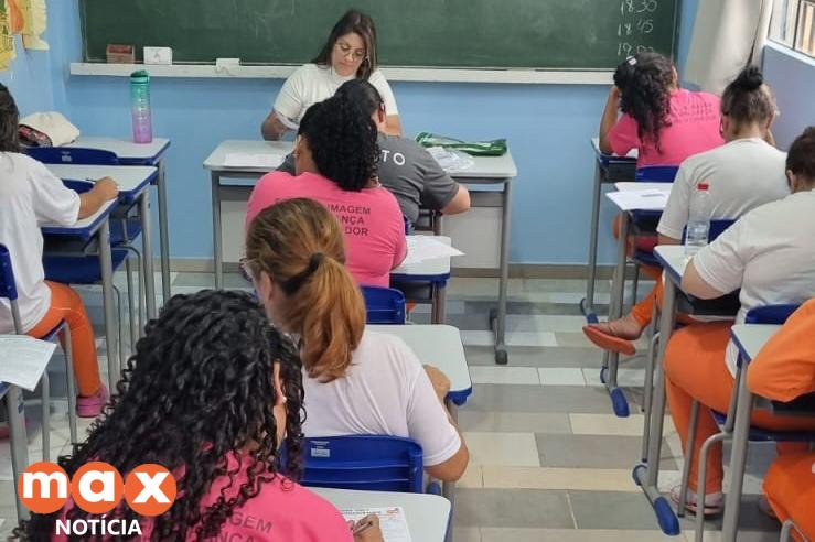 Mais de 2,5 mil pessoas privadas de liberdade fizeram o Enem no Paraná esta semana