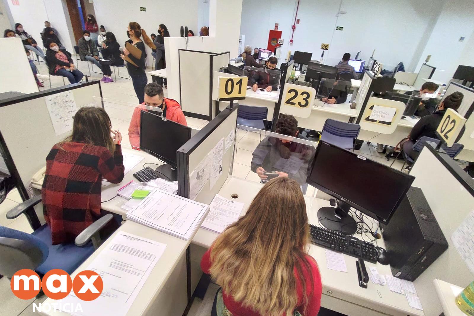 Semana do Carnaval tem 14,2 mil vagas disponíveis nas Agências do Trabalhador do Paraná