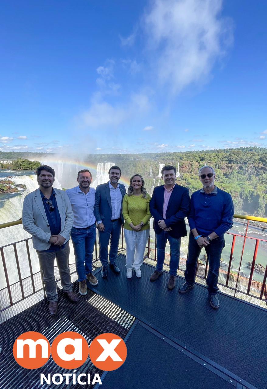 Foz do Iguaçu recebe Ministra do Turismo e Presidente da Embratur