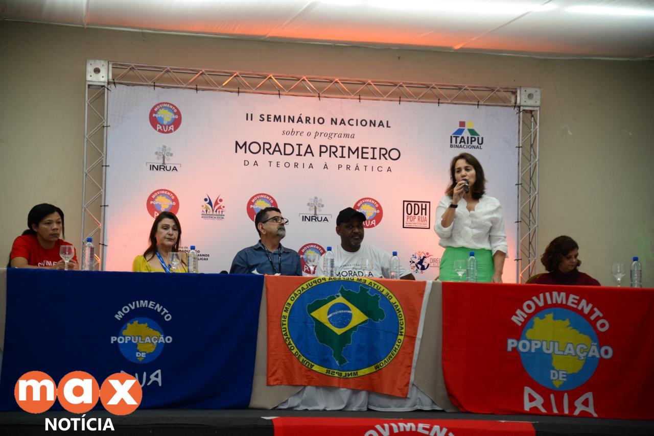 Seminário debate implantação do programa Moradia Primeiro no país