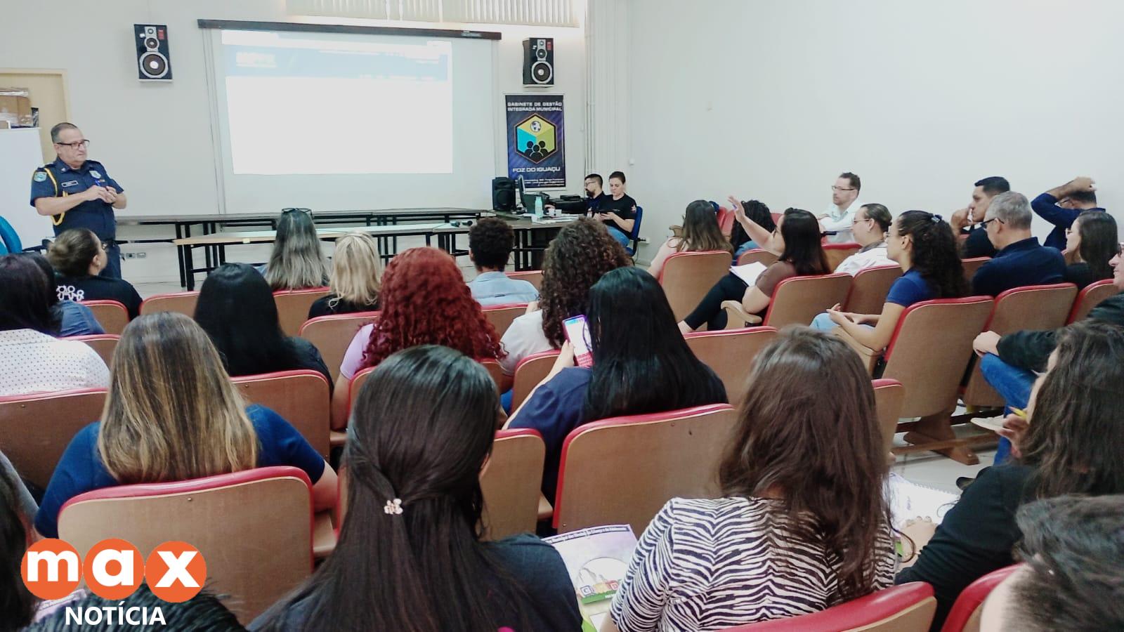 Capacitação prepara conselheiros tutelares para assumirem função em janeiro