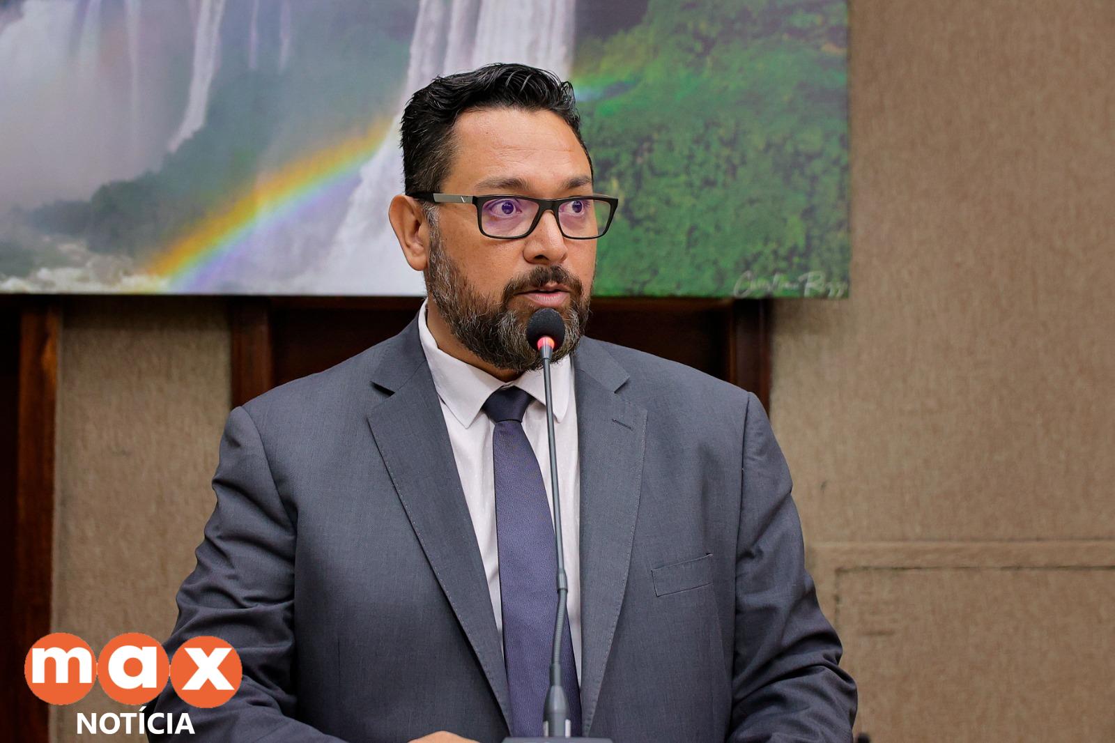 Câmara de Foz reclama de atraso e pede homologação urgente da pista do aeroporto