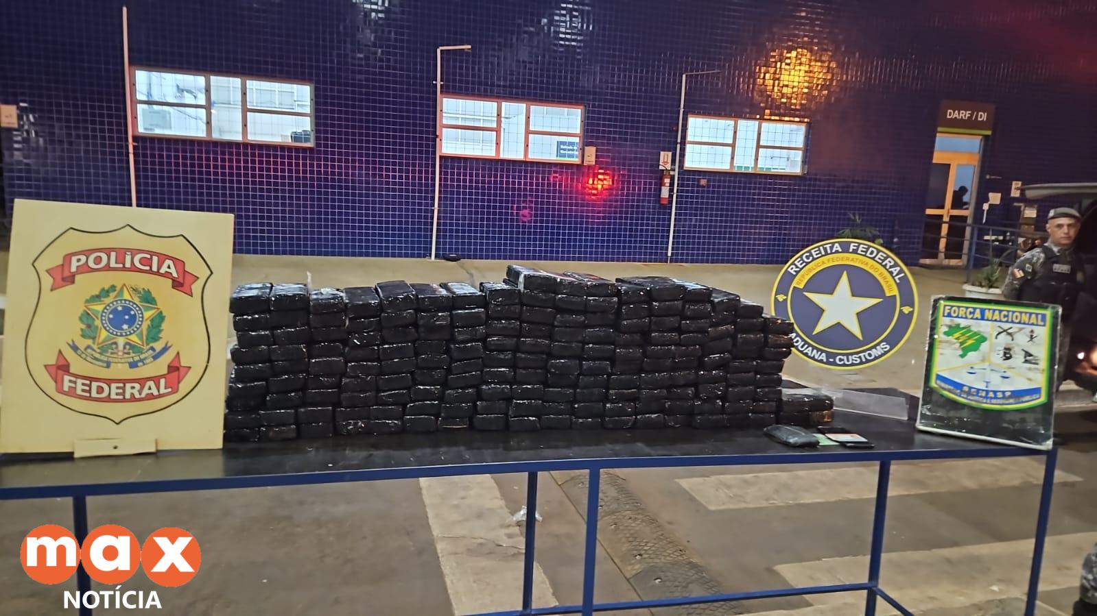 Receita Federal apreende 138 kg de substâncias análogas à maconha em fundo falso de veículo na Ponte Internacional da Amizade