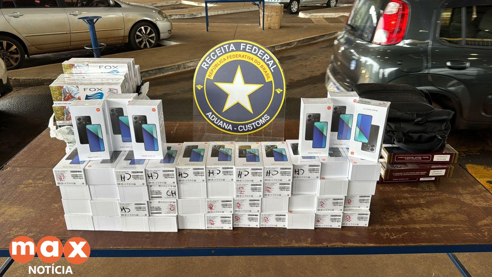 Receita Federal retém quatro veículos e prende cinco pessoas