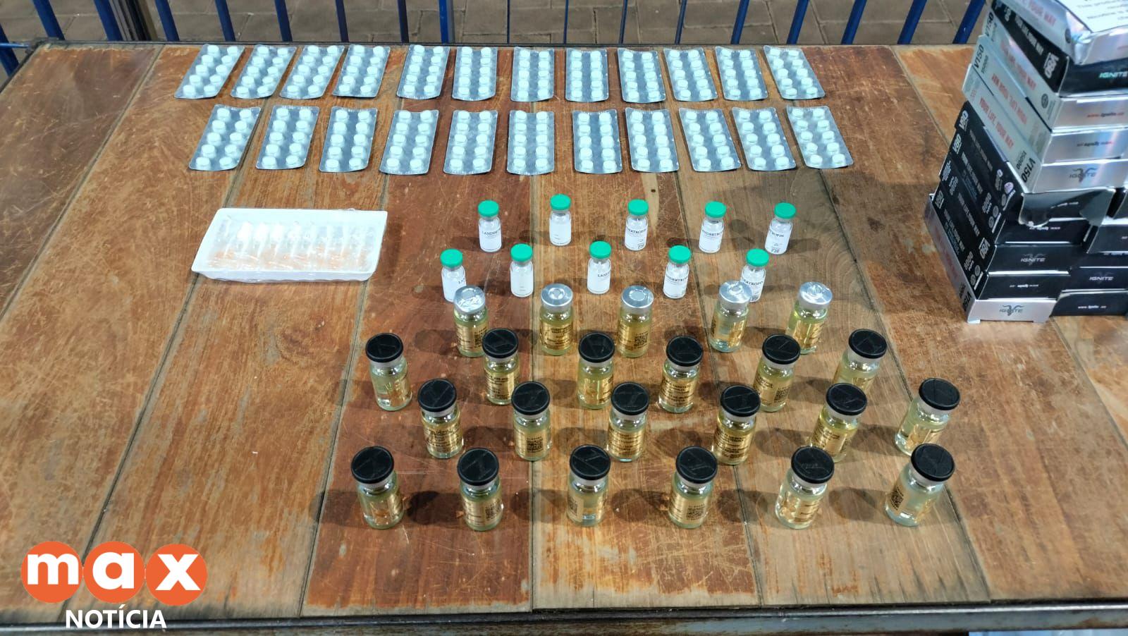 Mulher é flagrada com carga ilegal de hormônios e cigarros eletrônicos em fundo falso de veículo na BR-277