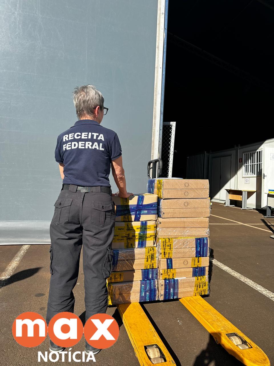 Receita Federal apreende R$ 355 mil em equipamentos Starlink e mineradoras de Bitcoin no Aeroporto de Foz do Iguaçu