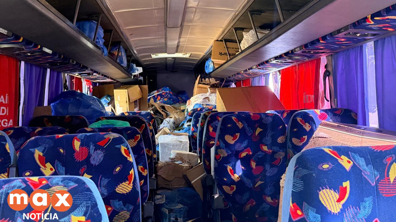 Receita Federal retém ônibus clandestino abarrotado de mercadorias na BR-277