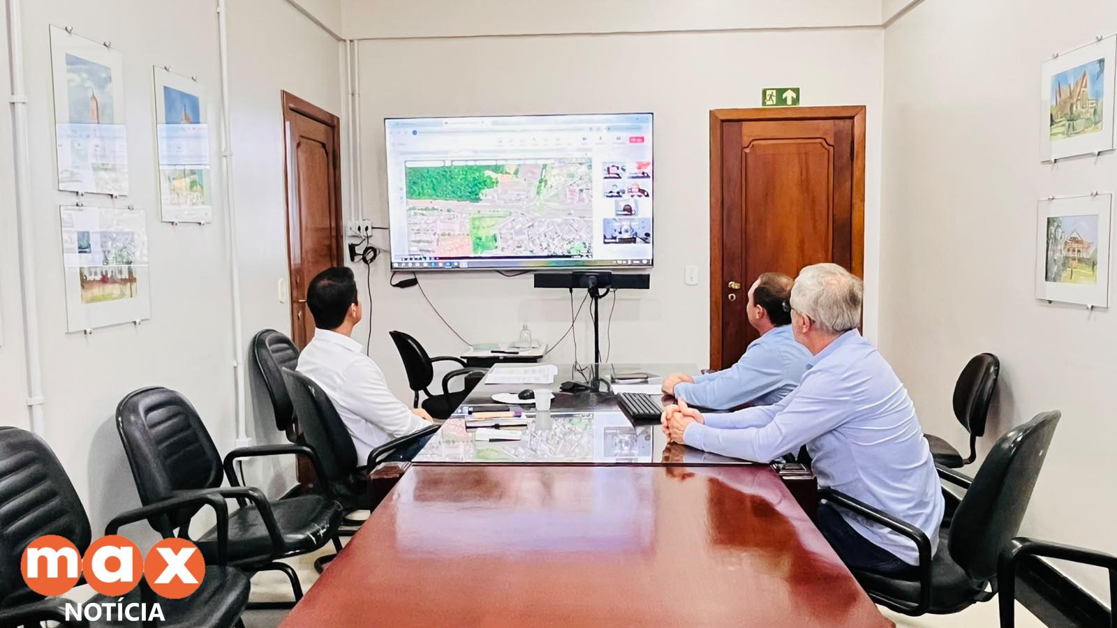 Trevo do Charrua: equipes debatem sugestões apresentadas pela população para aperfeiçoar projeto