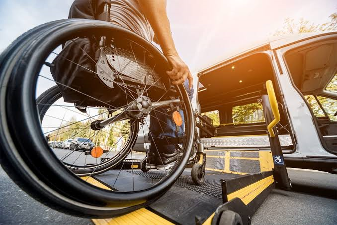Acessibilidade no transporte: requerimento cobra medidas para garantir segurança de pessoas com deficiência em Foz